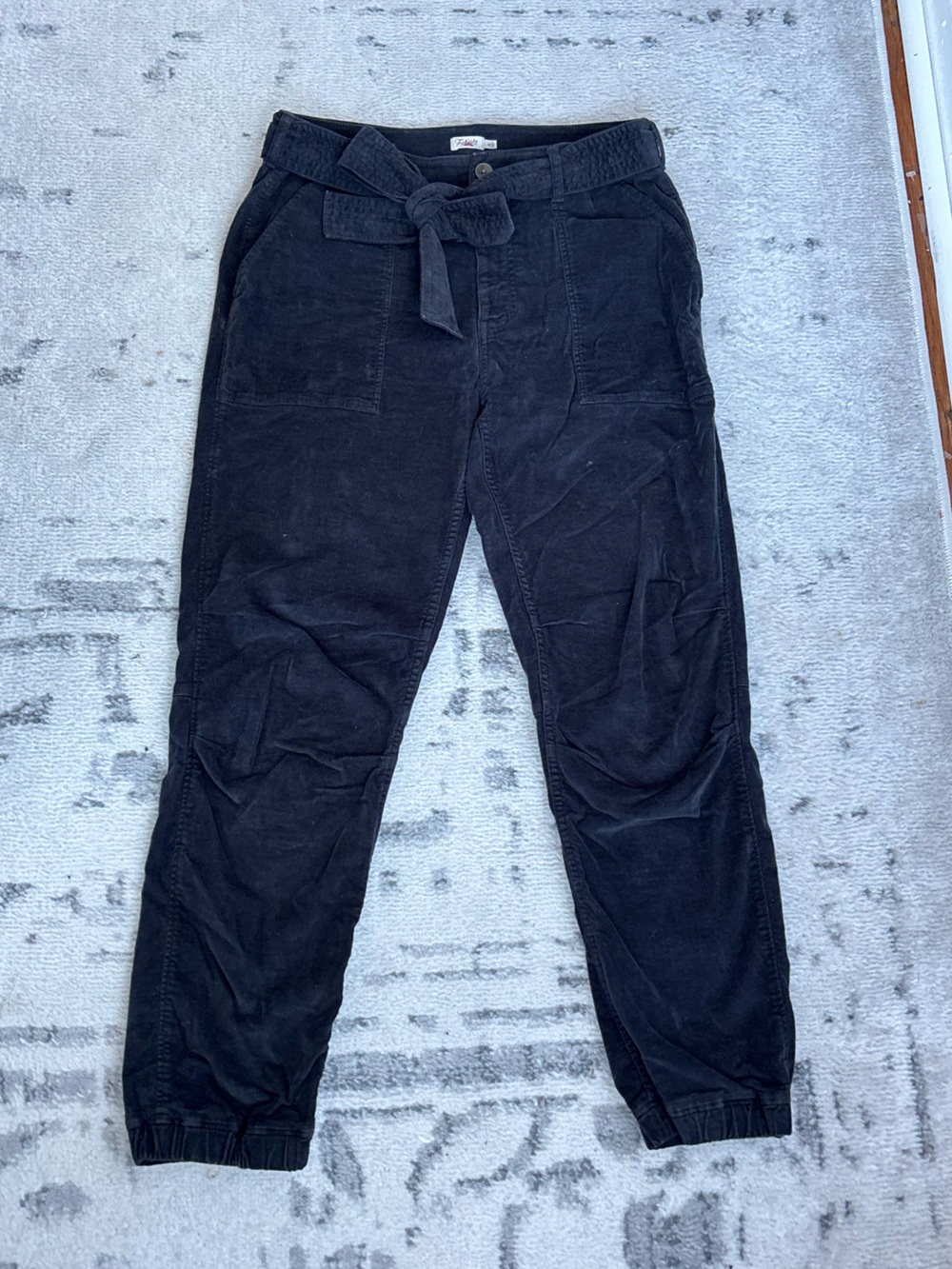 Faherty Orion Velvet Ankle Pants Size Medium Black Tie Waist